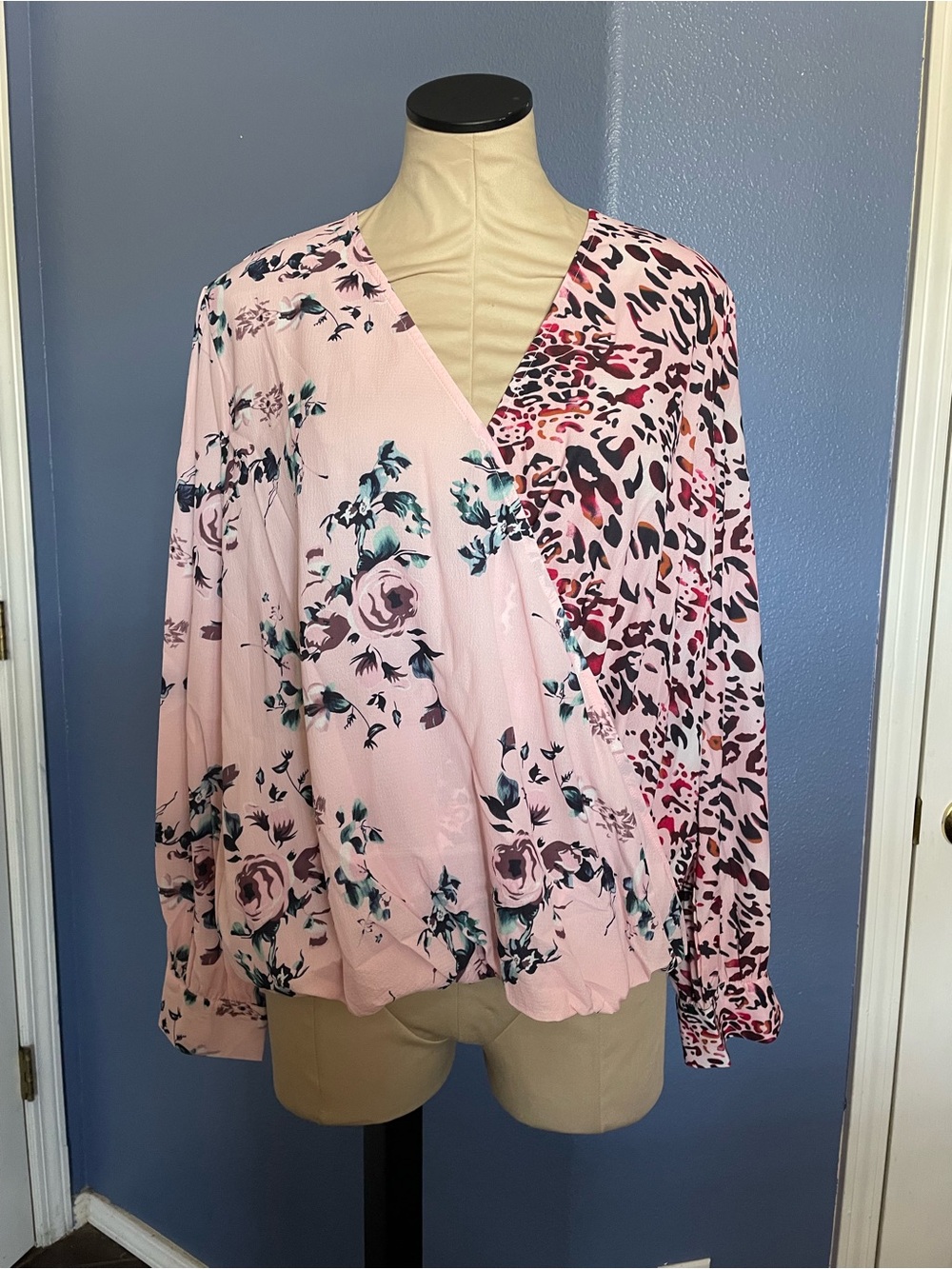 Large Pink Floral & Leopard Print Wrap Twist Top - Picture 5 of 13